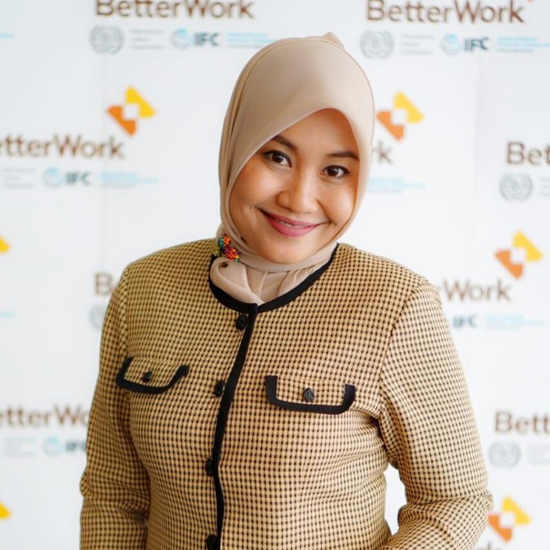 Ira Setiarini, Admin Officer di Kemitraan Kerja - Foto profil profesional